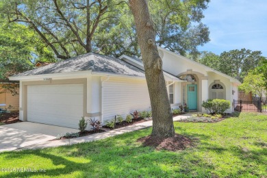 Beautifully renovated 3BR/2BA home with 2-car garage on a shaded on Julington Creek Golf Club in Florida - for sale on GolfHomes.com, golf home, golf lot