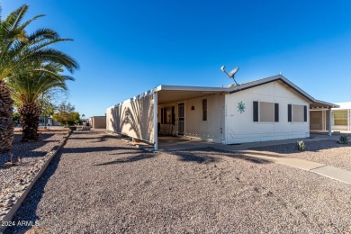 Beautiful FULLY FURNISHED 2-bedroom, 2-bathroom home features a on 3 Parks Fairways in Arizona - for sale on GolfHomes.com, golf home, golf lot