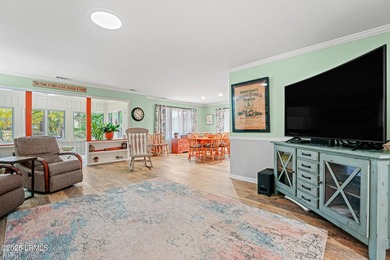 Beautifully updated 3 BR, 2.5 BA home in Dolphin Head area of on Dolphin Head Golf Club in South Carolina - for sale on GolfHomes.com, golf home, golf lot