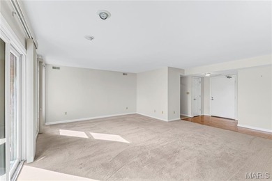 Welcome to our newest condo listing located in the heart of on Creve Coeur Golf Course in Missouri - for sale on GolfHomes.com, golf home, golf lot