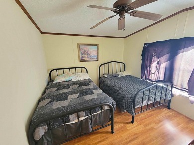 Well-Maintained, Furnished 2-Bed/2-Bath Home is just minutes to on Arrowhead Country Club in South Carolina - for sale on GolfHomes.com, golf home, golf lot