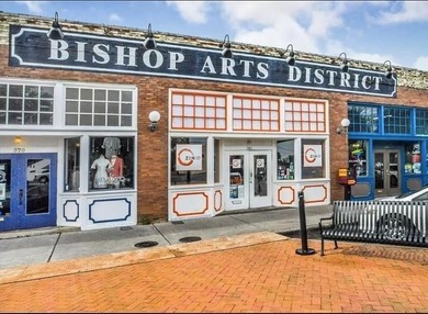 Tucked away in the heart of the Kings Highway Conservation on Stevens Park Golf Course in Texas - for sale on GolfHomes.com, golf home, golf lot