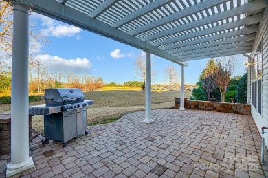 Freshly painted, open floor plan Surrey Crest on the golf on Carolina Lakes Golf Club, LLC in South Carolina - for sale on GolfHomes.com, golf home, golf lot