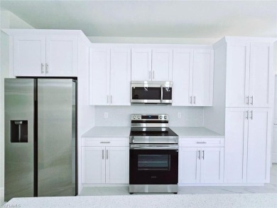 BRAND NEW SAMSUNG STAINLESS STEEL APPLIANCE package. 3 BED+DEN on River Hall Country Club in Florida - for sale on GolfHomes.com, golf home, golf lot