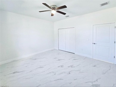 BRAND NEW SAMSUNG STAINLESS STEEL APPLIANCE package. 3 BED+DEN on River Hall Country Club in Florida - for sale on GolfHomes.com, golf home, golf lot