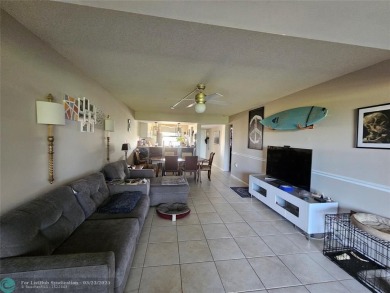 Spacious unit overlooking Golf Course. Open floor plan with on The Country Club At Boca Raton in Florida - for sale on GolfHomes.com, golf home, golf lot