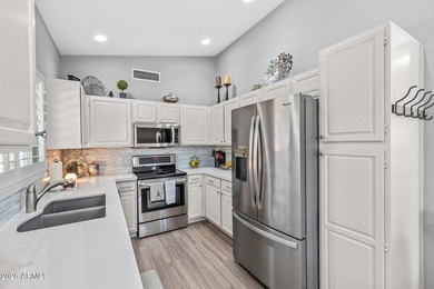 Updated and Furnished 2 bed, 2 bath Los Cabos Condo in Gated 55+ on Sun Village Golf Course in Arizona - for sale on GolfHomes.com, golf home, golf lot