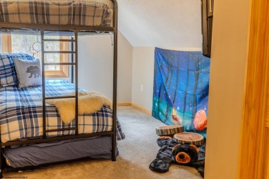 Welcome to 'Suncrest Chalet', a nearly-new escape nestled inside on Alpine Lake Resort in West Virginia - for sale on GolfHomes.com, golf home, golf lot