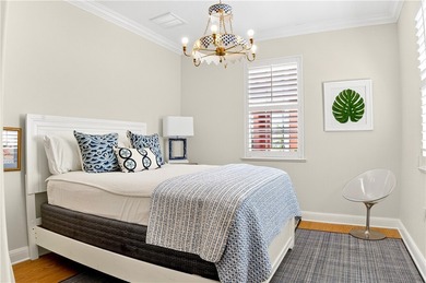 AN INSPIRED RE-DESIGN OF A BEAUTIFULLY UPDATED GOLF COTTAGE at on Oak Harbor Country Club in Florida - for sale on GolfHomes.com, golf home, golf lot