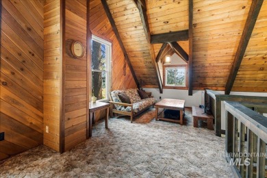 Gorgeous rustic cabin in the pines with lots of room and amazing on Terrace Lakes Golf Resort in Idaho - for sale on GolfHomes.com, golf home, golf lot