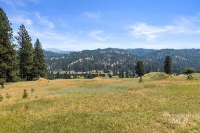 Gorgeous rustic cabin in the pines with lots of room and amazing on Terrace Lakes Golf Resort in Idaho - for sale on GolfHomes.com, golf home, golf lot