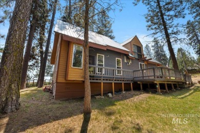 Gorgeous rustic cabin in the pines with lots of room and amazing on Terrace Lakes Golf Resort in Idaho - for sale on GolfHomes.com, golf home, golf lot