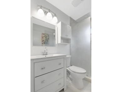 LIVE THE LIFE OF LUXURY IN KINGS POINT. STUNNING UPGRADES on Kings Point Golf -Flanders Way in Florida - for sale on GolfHomes.com, golf home, golf lot