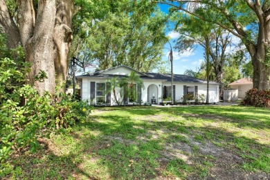 Sellers are offering $10K in Closing Costs Assistance for your on Plantation Palms Golf Club in Florida - for sale on GolfHomes.com, golf home, golf lot