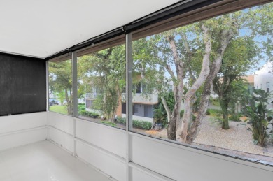 LIVE THE LIFE OF LUXURY IN KINGS POINT. STUNNING UPGRADES on Kings Point Golf -Flanders Way in Florida - for sale on GolfHomes.com, golf home, golf lot
