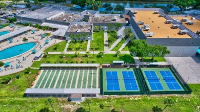 LIVE THE LIFE OF LUXURY IN KINGS POINT. STUNNING UPGRADES on Kings Point Golf -Flanders Way in Florida - for sale on GolfHomes.com, golf home, golf lot