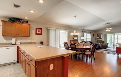 Immaculate 2 bedroom, 2 bath STUCCO BUNGALOW VILLA in Bartow on Pennbrooke Fairways in Florida - for sale on GolfHomes.com, golf home, golf lot