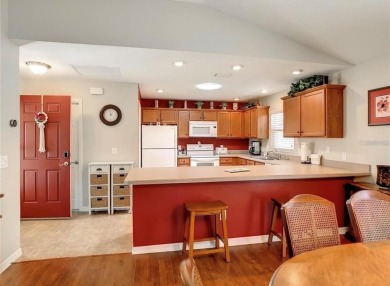 Immaculate 2 bedroom, 2 bath STUCCO BUNGALOW VILLA in Bartow on Pennbrooke Fairways in Florida - for sale on GolfHomes.com, golf home, golf lot