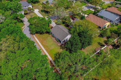 One or more photo(s) has been virtually staged. **This property on Harbor Hills Country Club in Florida - for sale on GolfHomes.com, golf home, golf lot