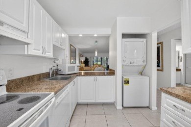 Escape to this delightful 2-bedroom, 2-bath condo. A  perfect on Hunters Run Golf and Country Club in Florida - for sale on GolfHomes.com, golf home, golf lot