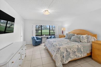 Escape to this delightful 2-bedroom, 2-bath condo. A  perfect on Hunters Run Golf and Country Club in Florida - for sale on GolfHomes.com, golf home, golf lot