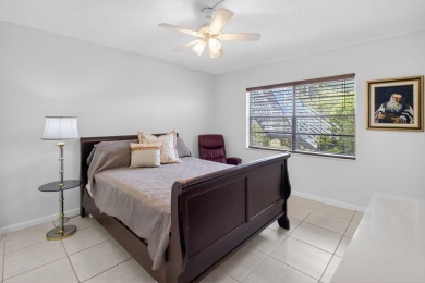 Escape to this delightful 2-bedroom, 2-bath condo. A  perfect on Hunters Run Golf and Country Club in Florida - for sale on GolfHomes.com, golf home, golf lot