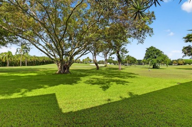 Escape to this delightful 2-bedroom, 2-bath condo. A  perfect on Hunters Run Golf and Country Club in Florida - for sale on GolfHomes.com, golf home, golf lot