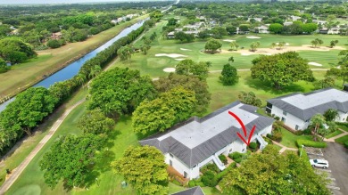 Escape to this delightful 2-bedroom, 2-bath condo. A  perfect on Hunters Run Golf and Country Club in Florida - for sale on GolfHomes.com, golf home, golf lot