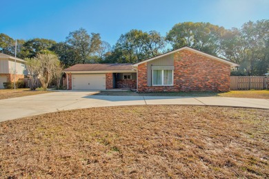 Welcome to this charming 3-bedroom, 2-bath home in the highly on Fort Walton Beach Golf Course in Florida - for sale on GolfHomes.com, golf home, golf lot