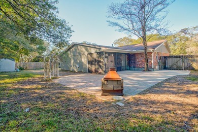 Welcome to this charming 3-bedroom, 2-bath home in the highly on Fort Walton Beach Golf Course in Florida - for sale on GolfHomes.com, golf home, golf lot