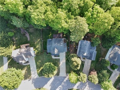 OPEN HOUSE SAT. MAY 3 AT 2-4 and SUN. MAY 4 AT 1-3. Welcome to on Jamestown Park Golf Course in North Carolina - for sale on GolfHomes.com, golf home, golf lot