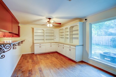 Welcome to this charming 3-bedroom, 2-bath home in the highly on Fort Walton Beach Golf Course in Florida - for sale on GolfHomes.com, golf home, golf lot