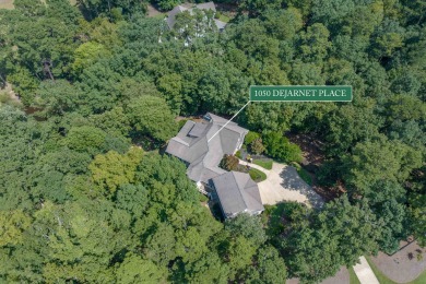 Tucked away on a beautifully landscaped, private lot, this on Reynolds Lake Oconee - The Oconee in Georgia - for sale on GolfHomes.com, golf home, golf lot