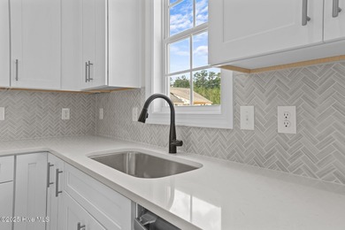 BUILDER NOW OFFERING $25,000 USE AS YOU CHOOSE - must closed by on Carolina Colours Golf Club in North Carolina - for sale on GolfHomes.com, golf home, golf lot