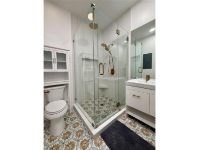 Welcome to this beautifully maintained 3-bedroom, 2-bathroom on Babe Zaharias Golf Course in Florida - for sale on GolfHomes.com, golf home, golf lot