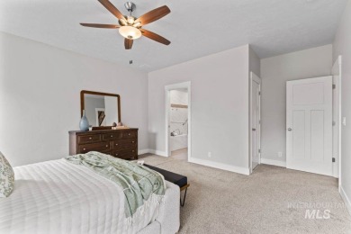 Welcome to this beautifully maintained 4 bedroom, 3 bath home on Hunters Point Golf Club in Idaho - for sale on GolfHomes.com, golf home, golf lot