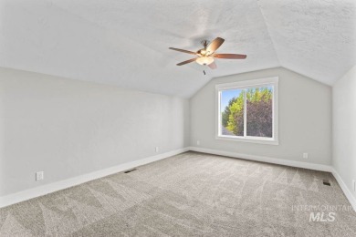 Welcome to this beautifully maintained 4 bedroom, 3 bath home on Hunters Point Golf Club in Idaho - for sale on GolfHomes.com, golf home, golf lot
