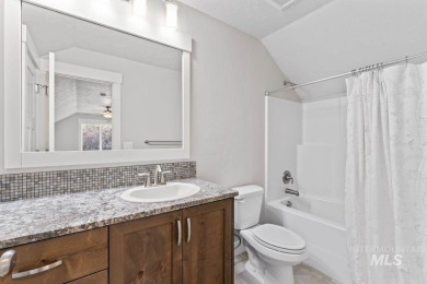 Welcome to this beautifully maintained 4 bedroom, 3 bath home on Hunters Point Golf Club in Idaho - for sale on GolfHomes.com, golf home, golf lot