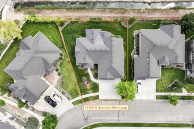 Welcome to this beautifully maintained 4 bedroom, 3 bath home on Hunters Point Golf Club in Idaho - for sale on GolfHomes.com, golf home, golf lot