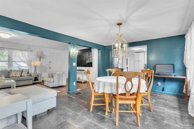 Recently remodeled and move-in ready, this charming home on Osceola Municipal Golf Course in Florida - for sale on GolfHomes.com, golf home, golf lot