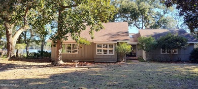 This elegant 1,619-square-foot ranch home offers the perfect on The Golf Club at Pleasant Point Plantation in South Carolina - for sale on GolfHomes.com, golf home, golf lot