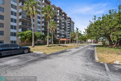 Beautiful 2 bedroom, 2 bathroom condo located in the gated on Inverrary Country Club in Florida - for sale on GolfHomes.com, golf home, golf lot