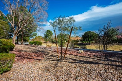 Nicely maintained 2-bedroom, 2-bath, 1,179 sq. ft. Carlsbad on Highland Falls Golf Club in Nevada - for sale on GolfHomes.com, golf home, golf lot