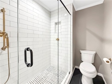 Fantastic opportunity for a luxurious, low-maintenance living in on Pinnacle Country Club in Arkansas - for sale on GolfHomes.com, golf home, golf lot