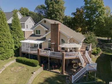 Welcome to this amazing golf course front patio home offering a on Rolling Hills Country Club in Kentucky - for sale on GolfHomes.com, golf home, golf lot