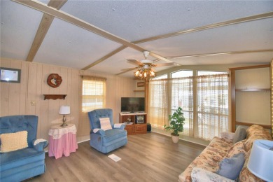 One or more photo(s) has been virtually staged. WHAT A WONDERFUL on Southern Dunes Golf and Country Club in Florida - for sale on GolfHomes.com, golf home, golf lot