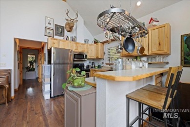 Secure your Castle Mountain getaway while you can. Nicely on Terrace Lakes Golf Resort in Idaho - for sale on GolfHomes.com, golf home, golf lot