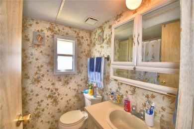One or more photo(s) has been virtually staged. WHAT A WONDERFUL on Southern Dunes Golf and Country Club in Florida - for sale on GolfHomes.com, golf home, golf lot