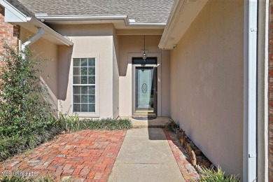 CUTE house and you could move in with zero down, this home on Colonial Country Club Deerfield in Mississippi - for sale on GolfHomes.com, golf home, golf lot