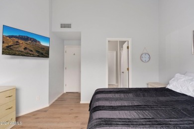This beautifully designed 2 bed, 2.5 bath condo offers a on Gainey Ranch Golf Club in Arizona - for sale on GolfHomes.com, golf home, golf lot